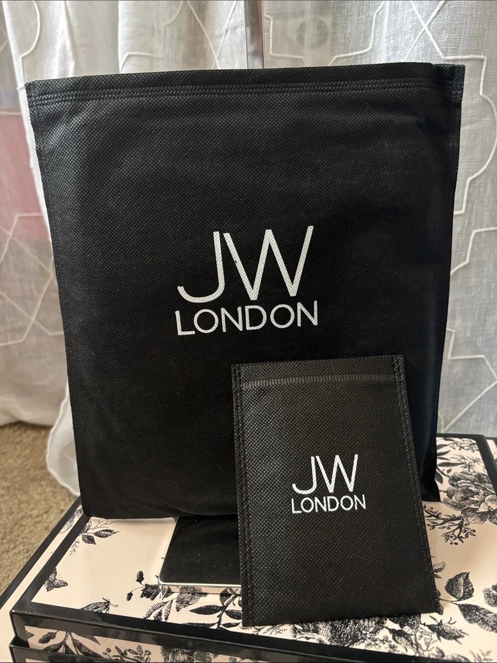 New JW London Leather IPAD & Mini Pouch Set
